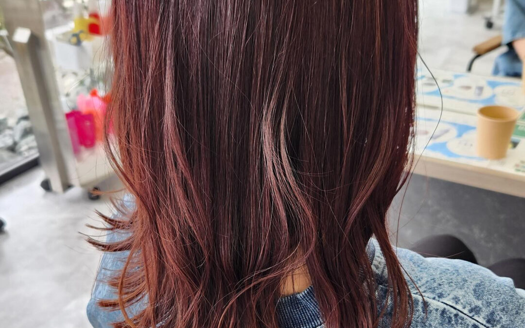 イメージチェンジしたい方、赤系のカラーおすすめです